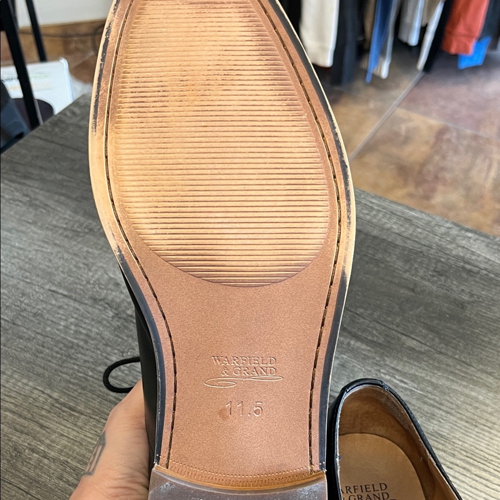 Warfield & Grand Black Leather Oxfords - Picture 4 of 6